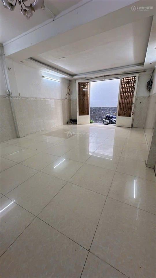 Bán nhà 3 tầng  hẻm thông bùi minh trực  ngang khủng 7.5 x 10 quận 8 nhĩnh 5 , x tỷ
zalo gấm
