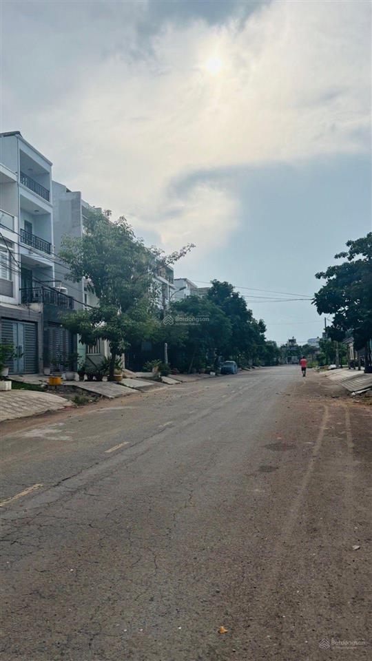 Quận 8  xe hơi hẻm thẳng 1 trục  diện tích 55m2  bình đông  chỉ hơn 4 tỷ