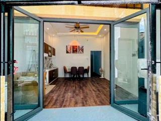 Hot quận 8  4 tầng  mặt tiền kdc phú lợi  phạm thế hiển  diện tích 4 x 16 (95m2) chỉ hơn 7