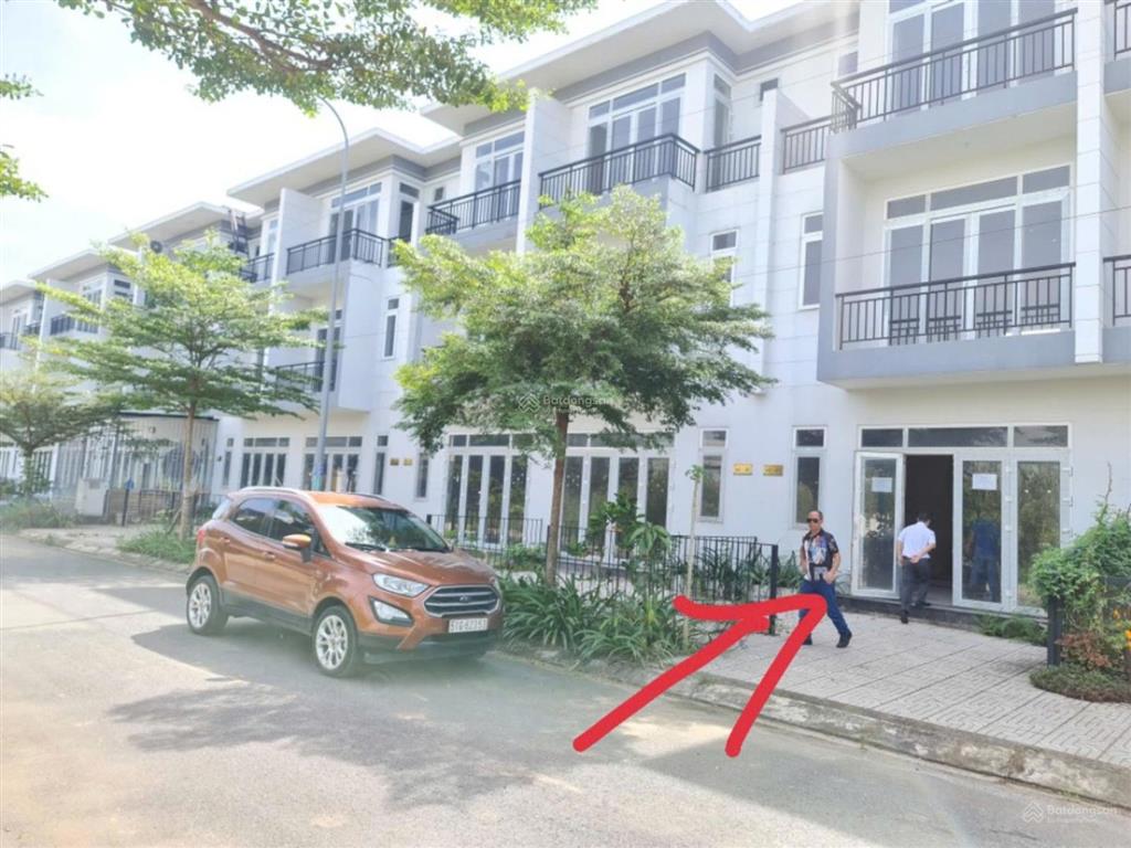 Bán nhà phố 3 tầng khu dân cư xuyên á , phúc an city, kế bên vinhome hóc môn