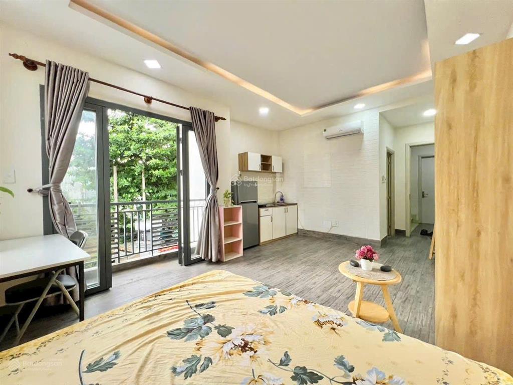 Cho thuê phòng giá rẻ full nội thất ban công nhiêu lộc quận 3