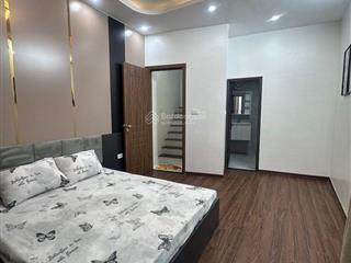 Hiếm bán nhà triều khúc 33m2x5t, 6.95 tỷ, full nội thất, ô tô đỗ cổng, mua ở tuyệt vời