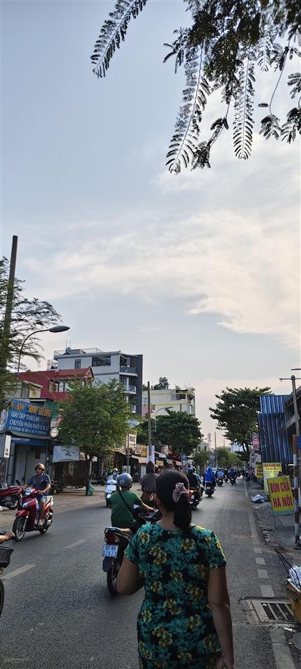 B.án.nhà phạm thế hiển, q8, 2tầng dt 37m cách mặt tiền 4 căn , giá chỉ nhỉnh 3tỷ