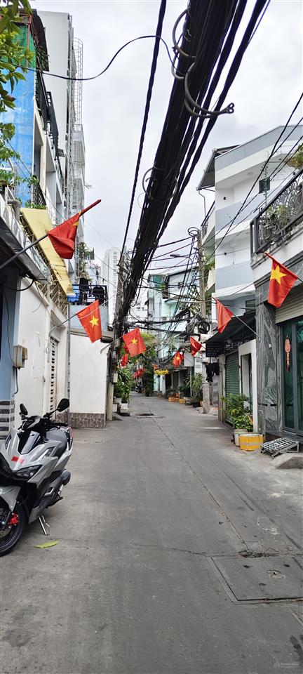 Nhà kế pacc mall tạ quang bửu quận 8 . hẻm 5m xe hơi thông 4.3x 15m  hoàn công đủ  chỉ hơn 7tỷ