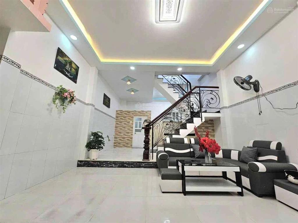 Phạm thế hiển  quận 8 nhà ngang khủng 9m  54m2  chỉ nhỉnh 5 ,xtỷ