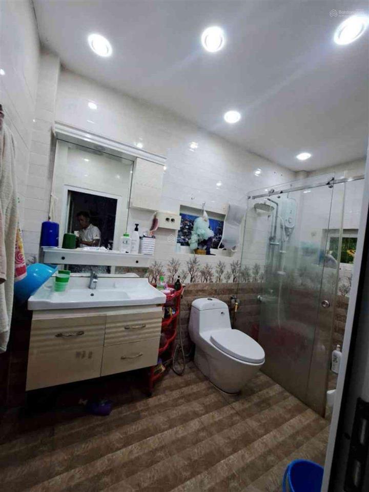 Chủ gấp bán nhà trương đình hội  dt 97m2  ngang 5x15m  5pn chỉ 5, xtỷ