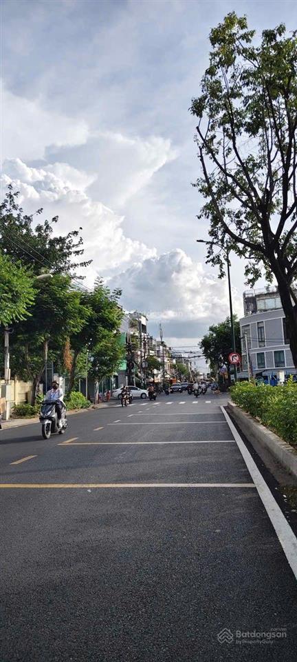30m ra mặt tiền hưng phú quận 8  ngang chà bá 5x11  nhỉnh 4tỷ.
