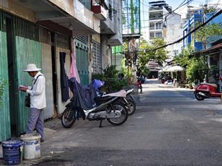 Bến phú định  quận 8  115m2 ngang 5.2m  cách mặt tiền 20m  nhà cấp 4  giá 3, x tỷ