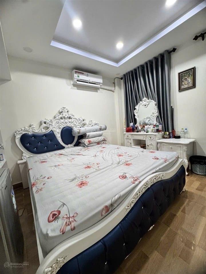 Chủ gấp bán nhà, mt hưng phú, quận 8, 3 tầng, 4pn, giá chỉ 7,1 tỷ