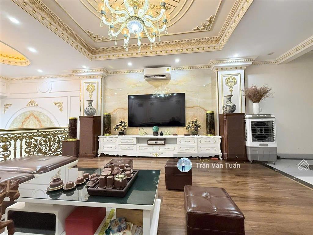 Chủ nhà cần bán gấp  nhà phân lô hoàng quốc việtcầu giấy, 36m 6t, mt 4m, ngõ oto, vỉa hè, 16.3 tỷ