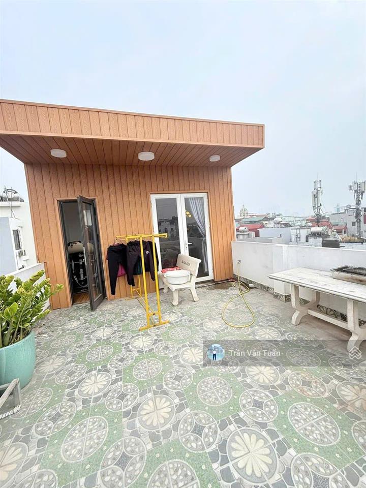 Chủ nhà cần bán gấp  nhà phân lô hoàng quốc việtcầu giấy, 36m 6t, mt 4m, ngõ oto, vỉa hè, 16.3 tỷ