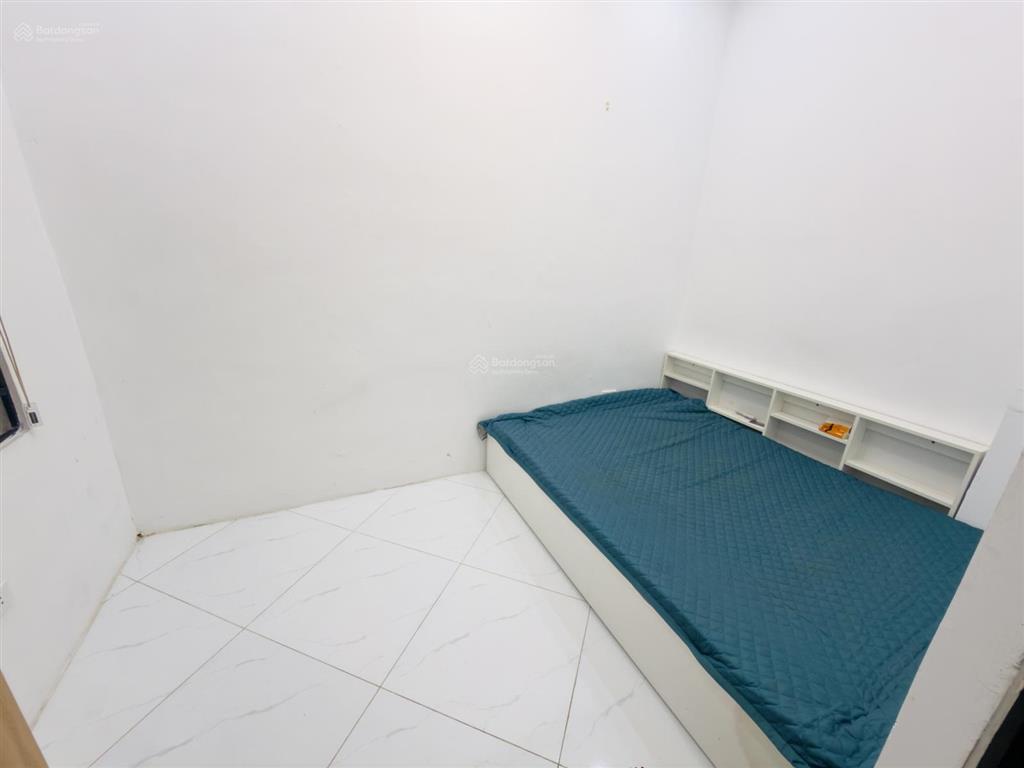 Bán nhà riêng 4 tầng thi sách 3 ngủ 3 wc sổ đỏ chỉ 3,x tỷ