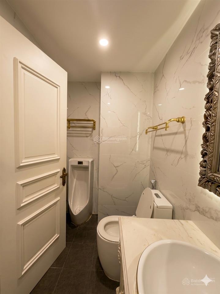 Chính chủ bán nhà liền kề tây nam linh đàm view công viên bãi xe