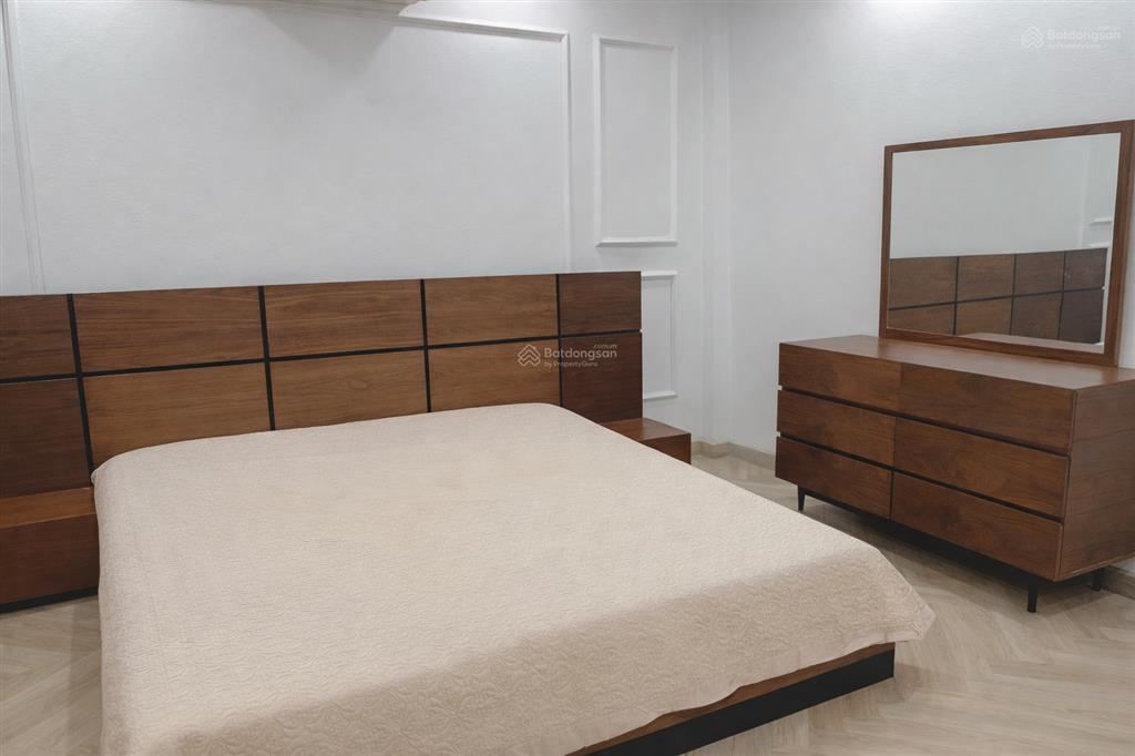 Chính chủ bán nhà liền kề tây nam linh đàm view công viên bãi xe
