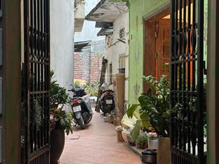 Đất mặt tiền khủng 10m tôn đức thắng  đống đa