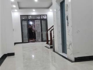 Căn hộ dịch vụ 7 tầng 60 m2 phố tôn thất tùng  vừa hoàn thiện  mới kính coong. 11 phòng khép kín