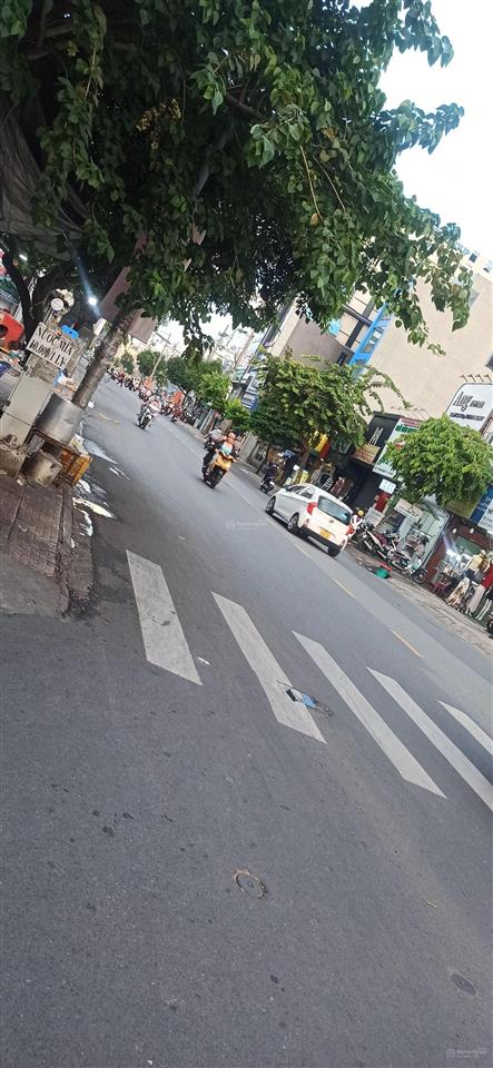 Bán nhà 4 tầng, cmt8, q. tân bình, tp. hcm giá chỉ 4, * tỷ
