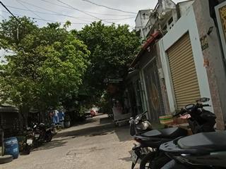 Bán nhà ngay ngã tư trung chánh q12.