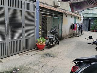 Bán nhà ngay cầu vượt quang trung, q12