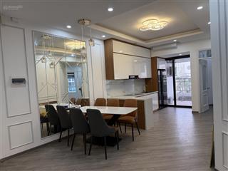 Tôi cần bán nhanh căn chung cư toà 17t1 hoàng đạo thuý, dt 119m2, 3pn, giá rẻ 10 tỷ, sổ đỏ sẵn