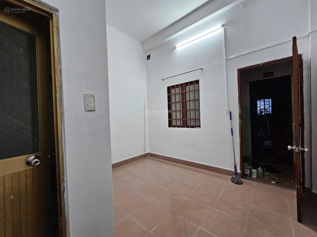 Hàng hiếm q10 lý thái tổ 4 tầng btct 5pn chỉ 7 tỷ hơn nhà mới ở ngay