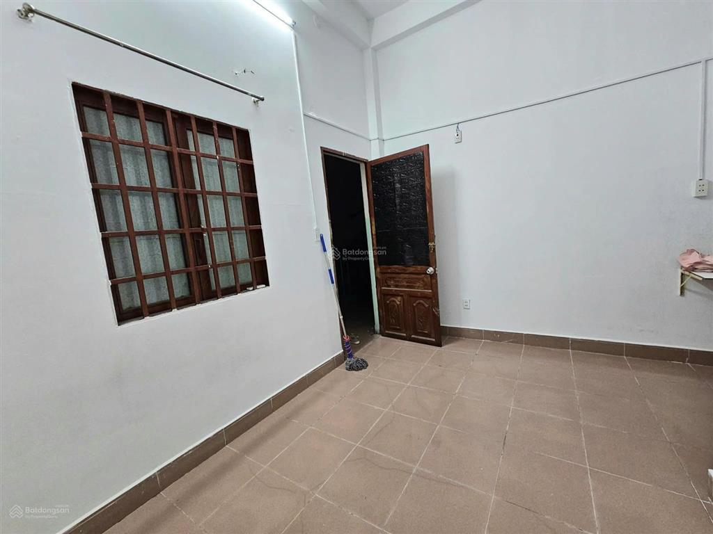 Hàng hiếm q10 lý thái tổ 4 tầng btct 5pn chỉ 7 tỷ hơn nhà mới ở ngay