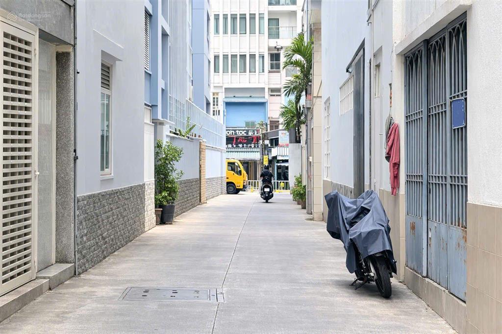 Hàng hiếm q10 lý thái tổ 4 tầng btct 5pn chỉ 7 tỷ hơn nhà mới ở ngay