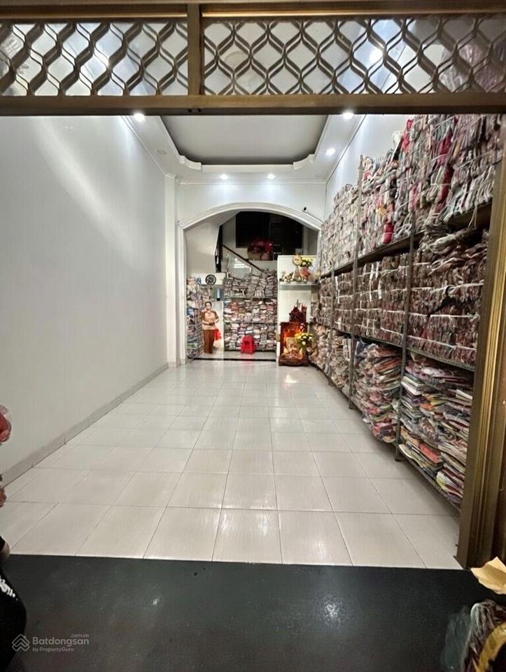 Mặt tiền đông hồ kinh doanh đỉnh 5 tầng 72m chỉ 12 tỷ hơn tân bình