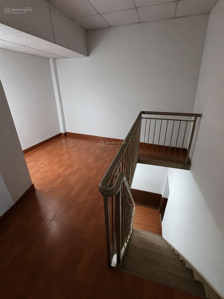 Nhà giá tốt 2 tỷ2 60m ngang 4m2 3pn đỗ văn dậy hóc môn