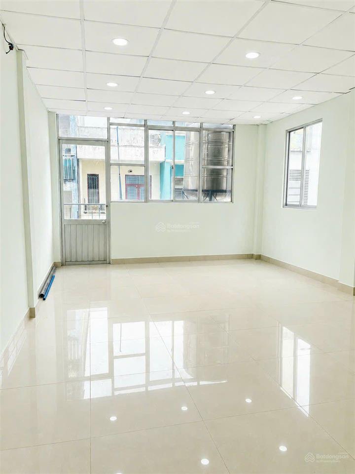 Ôtô vô nhàsát mặt tiền67m 4tầng 14 tỷ hơn q3 lê văn sỹ