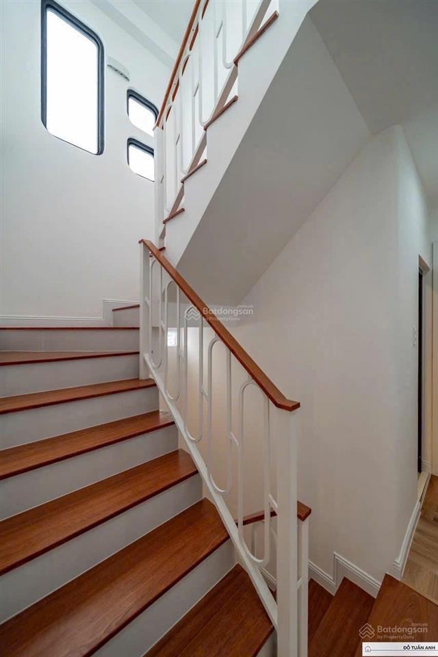 Nhà đẹp, hxh ngay hồ biểu chánh  trần cao vân, p phú nhuận  khu hiếm nhà bán.