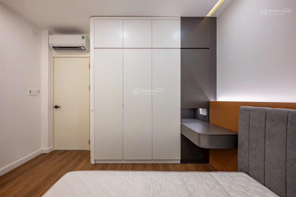 Bán nhà 4 tầng hẻm 137/ lê văn sỹ, giá 9.4 tỷ tl