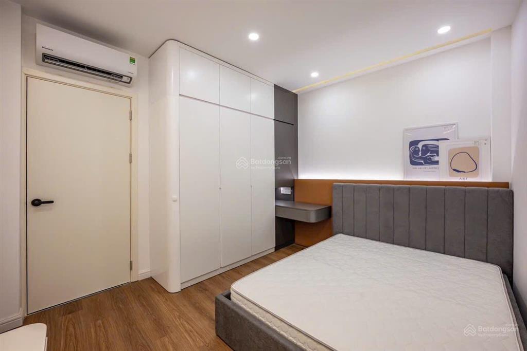 Bán nhà 4 tầng hẻm 137/ lê văn sỹ, giá 9.4 tỷ tl