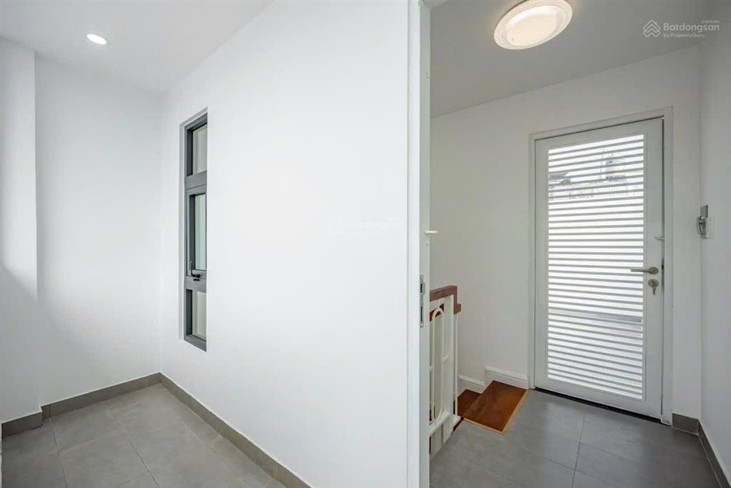 Bán nhà 4 tầng hẻm 137/ lê văn sỹ, giá 9.4 tỷ tl