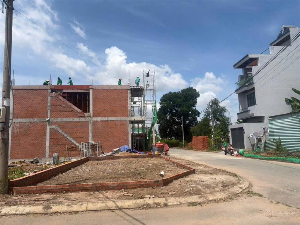 Bán lỗ 500 triệu nhà cấp 4 hẻm 8m bưng ông thoàn ngang 6,4m, 81m2 đất