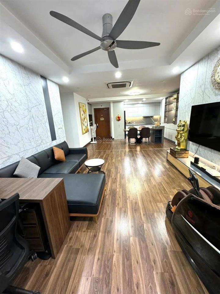 Goldmark city hồ tùng mậu  căn hộ 3pn dt 130m2, tầng cao hướng mát, có slot ô tô, full nt  10.3tỷ