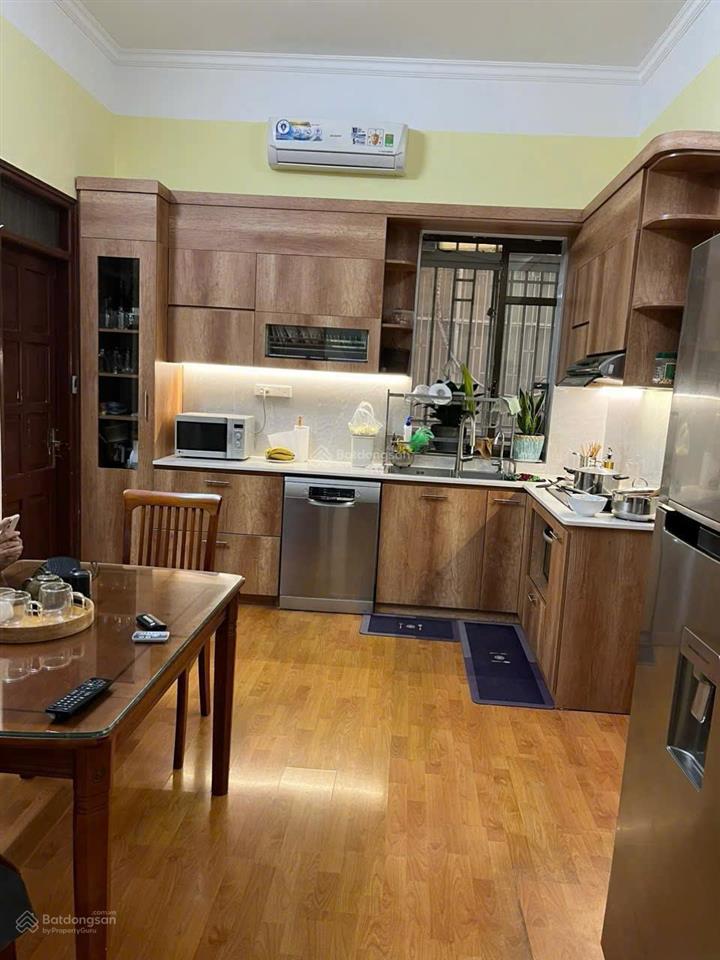 Chung cư quận cầu giấy căn hộ 3pn dt 120m2, có sân vườn tại phố dương đình nghệ  giá hơn 7 tỷ