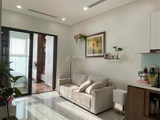 Chính chủ bán căn hộ 2 ngủ dt 50m2, đủ nội thất, sẵn sổ lâu dài tòa d'el dorado.  0988 661 ***