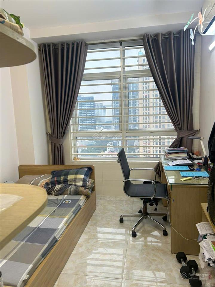 7.5 tỷ cho căn 2 ngủ 76m2 view hồ tây tại tòa c18 quận tây hồ, full nội thất, sổ đỏ lâu dài