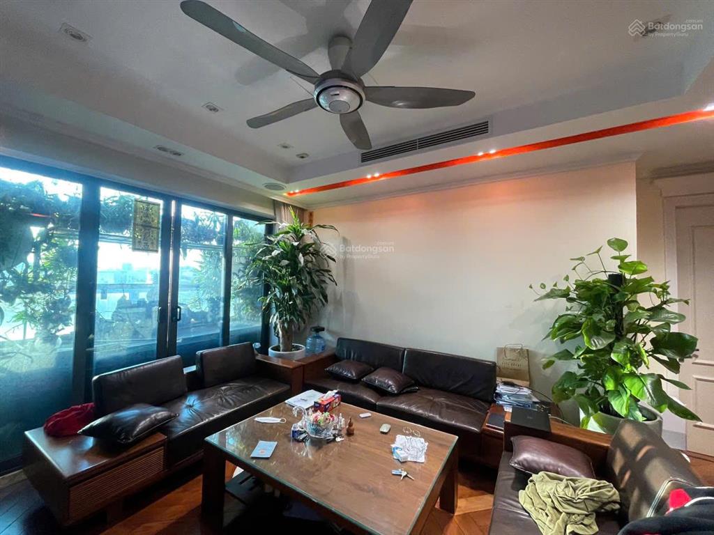 10,5 tỷ căn hộ 3pn 140m2, ban công đông nam tòa veam  689 lạc long quân  tây hồ  sổ lâu dài