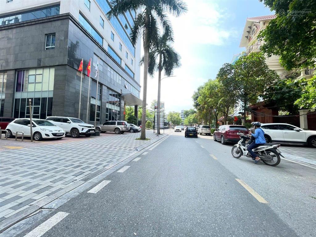 10,5 tỷ căn hộ 3pn 140m2, ban công đông nam tòa veam  689 lạc long quân  tây hồ  sổ lâu dài