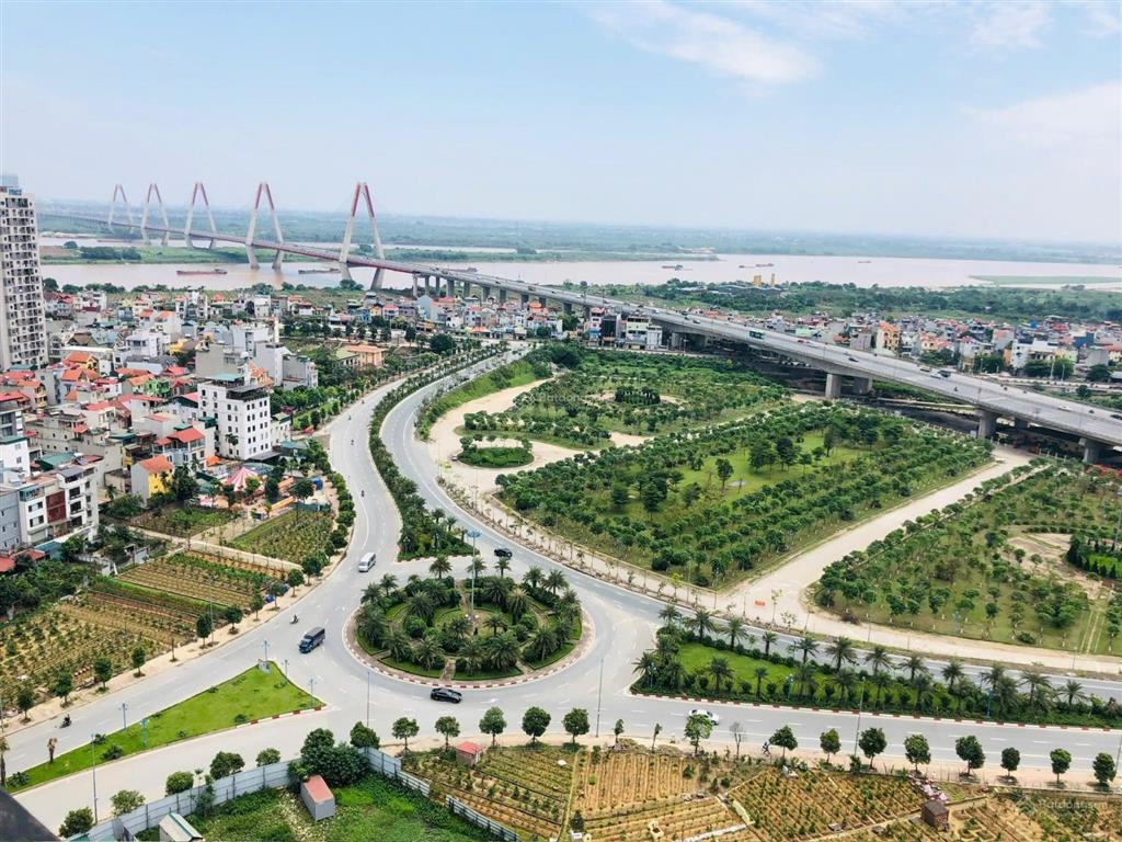 Bán gấp! căn 2 ngủ view cầu nhật tân tòa sunshine riverside  dt 61m2 full nt  5.65 tỷ giá đầu tư