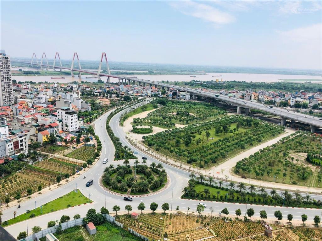 Căn 2 ngủ tầng cao view sông hồng, dt 65m2, sổ đỏ lâu dài. giá 6,35 tỷ  sunshine riverside