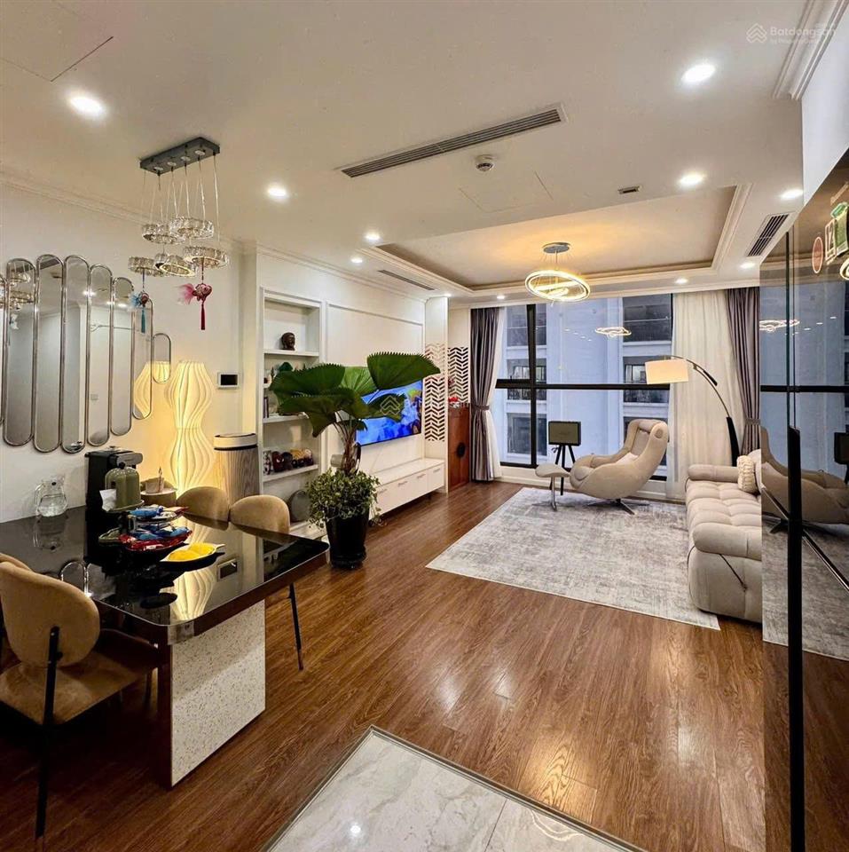 Bán căn hộ 3pn tòa sunshine riverside  tầng cao full nội thất  sổ đỏ lâu dài  giá 8.65 tỷ/91m2