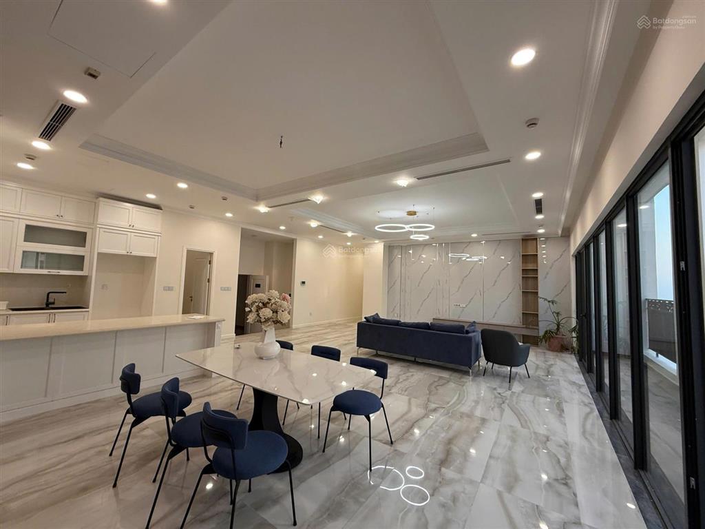 Sunshine riverside  căn 2 ngủ 82m2 tầng cao view sông hồng đẹp  full nt  giá 8,2 tỷ bao phí