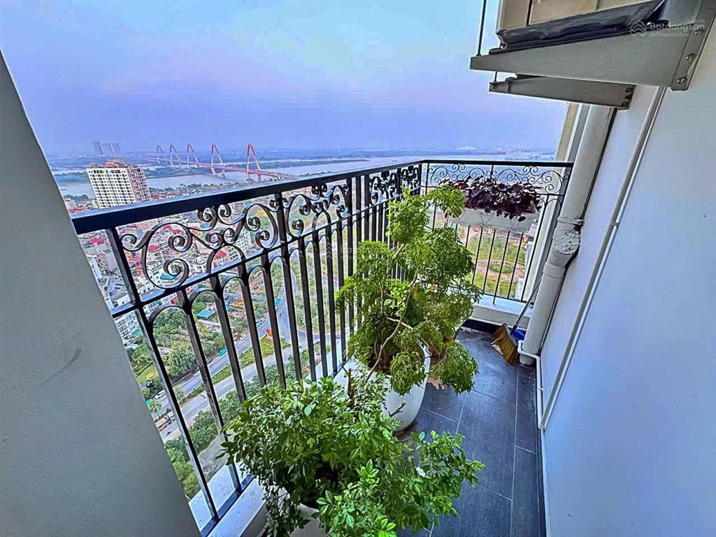Sunshine riverside  căn 2 ngủ 82m2 tầng cao view sông hồng đẹp  full nt  giá 8,2 tỷ bao phí