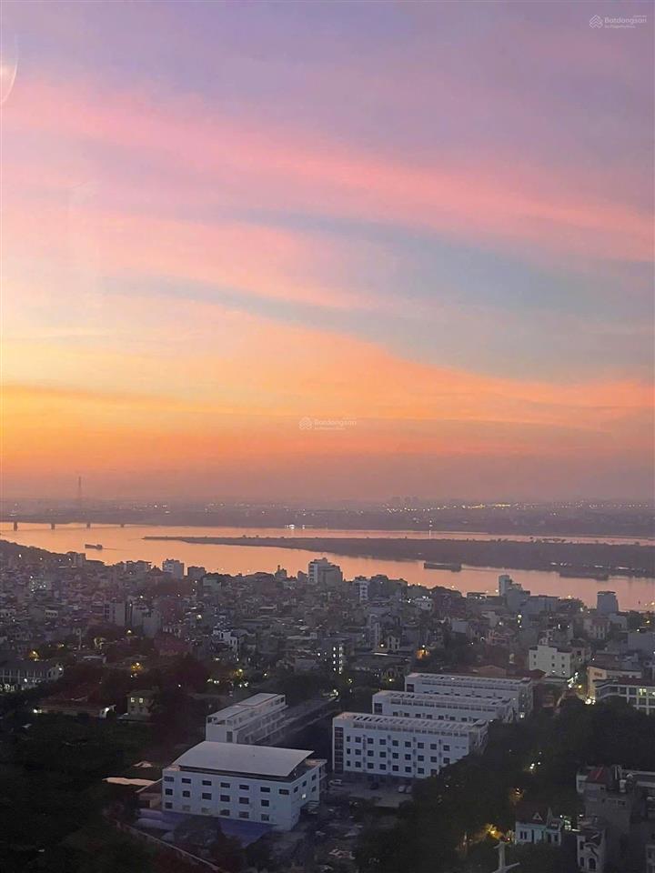Căn hộ 3pn 91m2, tầng cao view thoáng full nội thất chung cư sunshine riverside tây hồ  giá 8.8 tỷ