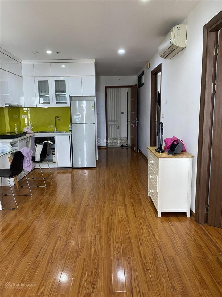 Tây hồ  căn 2 ngủ 66m2 view cầu nhật tân  full nt  sổ đỏ lâu dài  giá 5.65 tỷ.  0988 661 ***