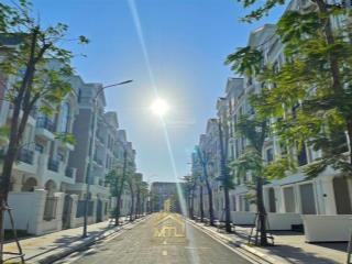 Bán nhà phố liền kề 5 tầng tại vinhomes grand park, 16,5 tỷ, 96m2, đẹp xuất sắc, giá tốt nhất