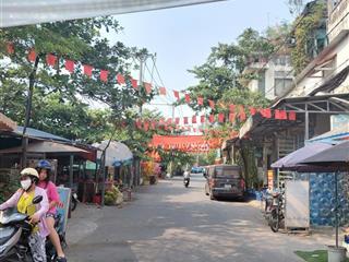 3.05 tỷ tl  nhà mặt tiền đs 6 hiệp bình phước  1t2l  gần phạm văn đồng  gigamall  sổ sẵn